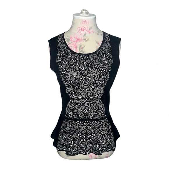 BCBGMAXAZRIA alonya peplum top size M Perfect Condition - Picture 2 of 8